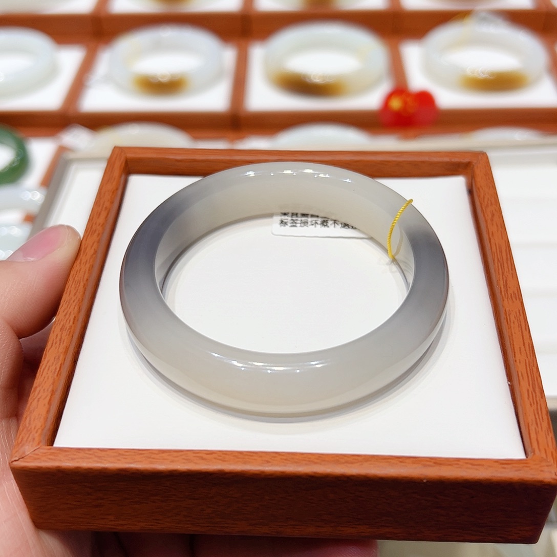 和田玉手镯未镶嵌天地紫