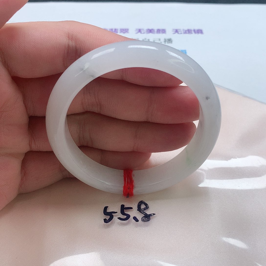 翡翠手镯未镶嵌253号