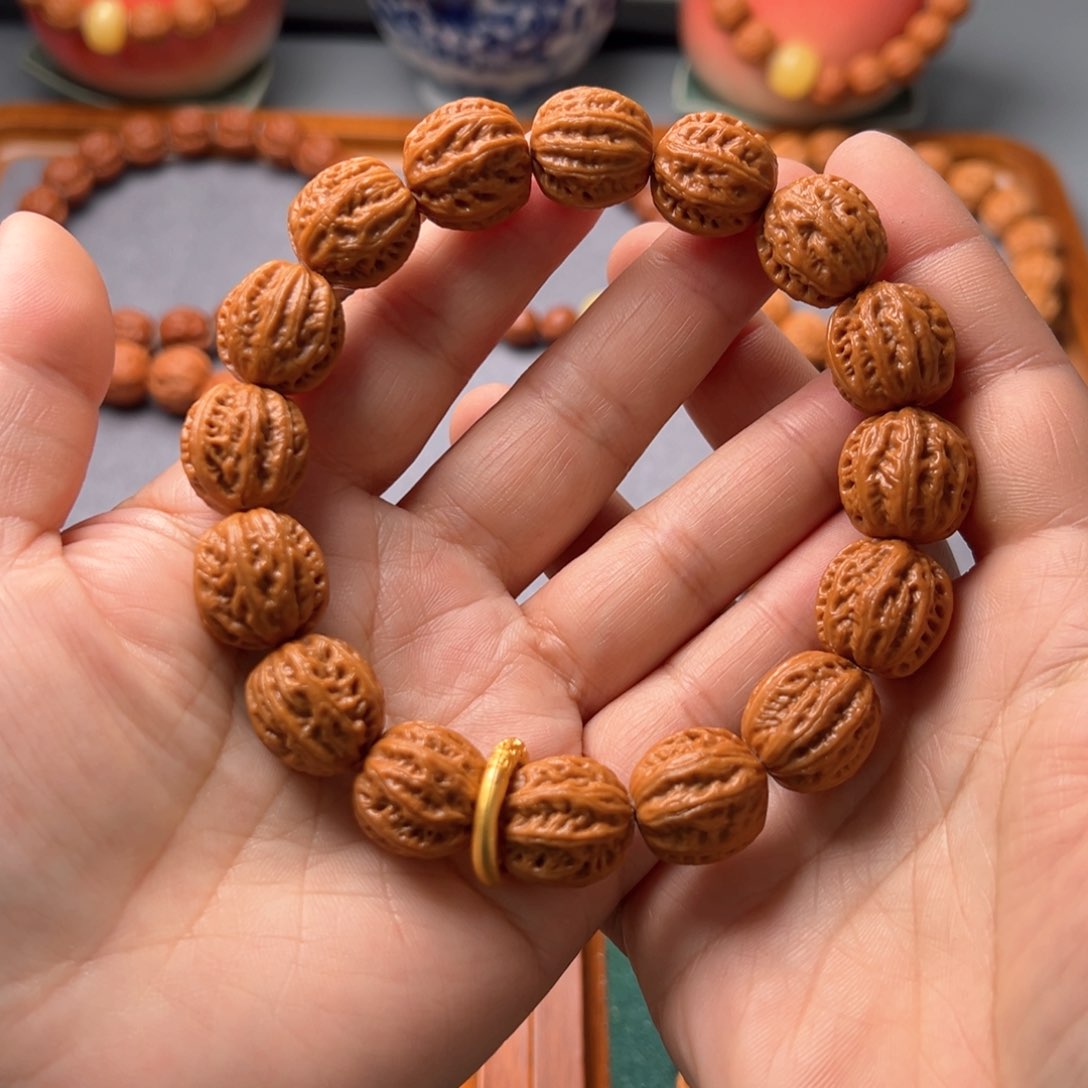 文玩核桃吊坠野生小核桃