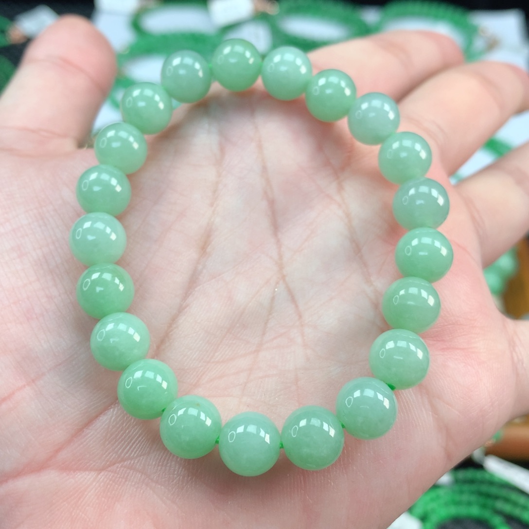 翡翠手链未镶嵌翡翠