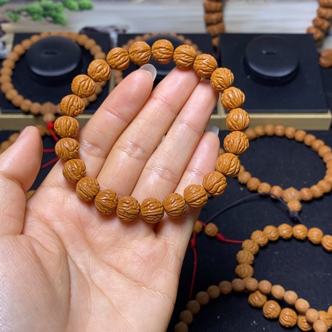 小***吴桃核手串秦岭文玩桃核手串