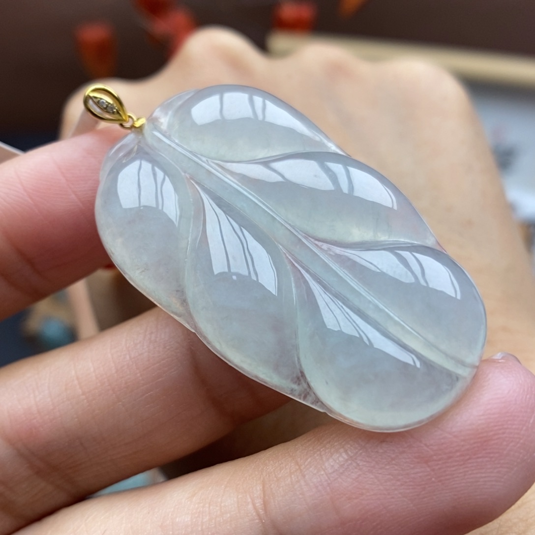 【闪购商品】颈饰18K金镶嵌翡翠39