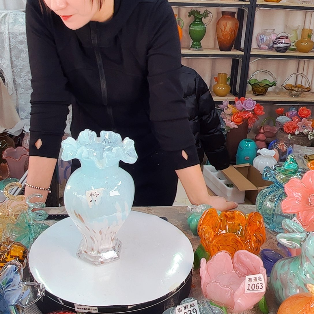 蓝六角芬顿家悦琉璃工艺品不完美