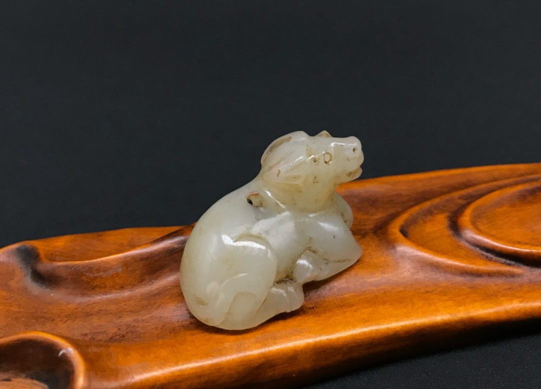 和田玉卧牛挂件 把件