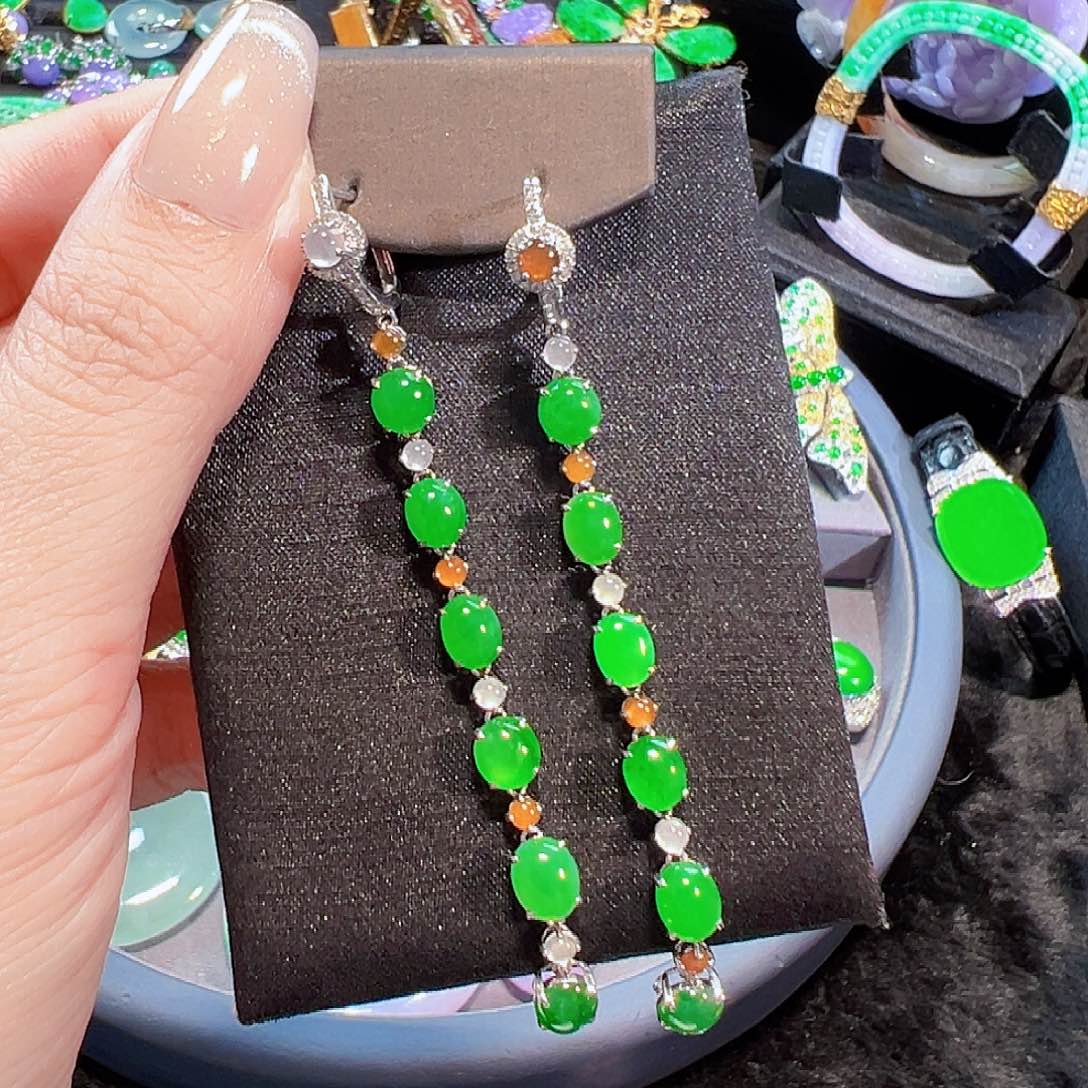 翡翠耳饰18K金镶嵌签收后24小时鉴赏期