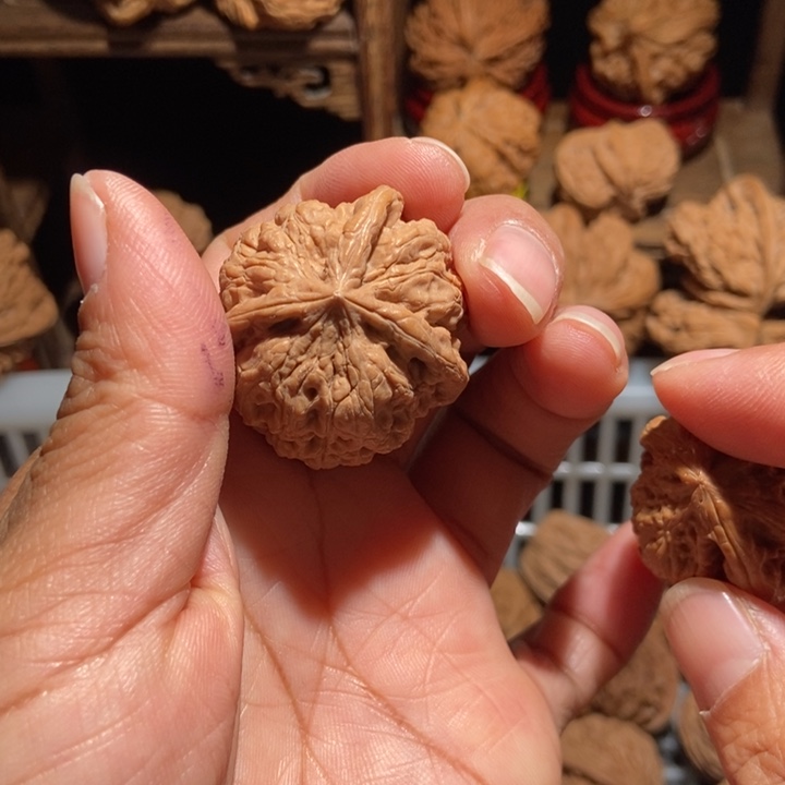 杨***六核桃雨花石三棱尺寸36全品