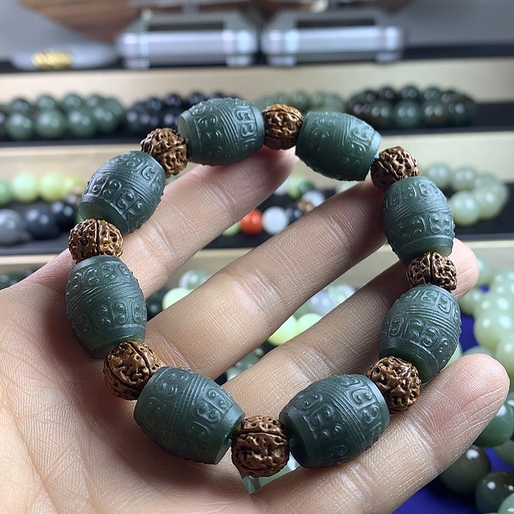 和田玉手串未镶嵌