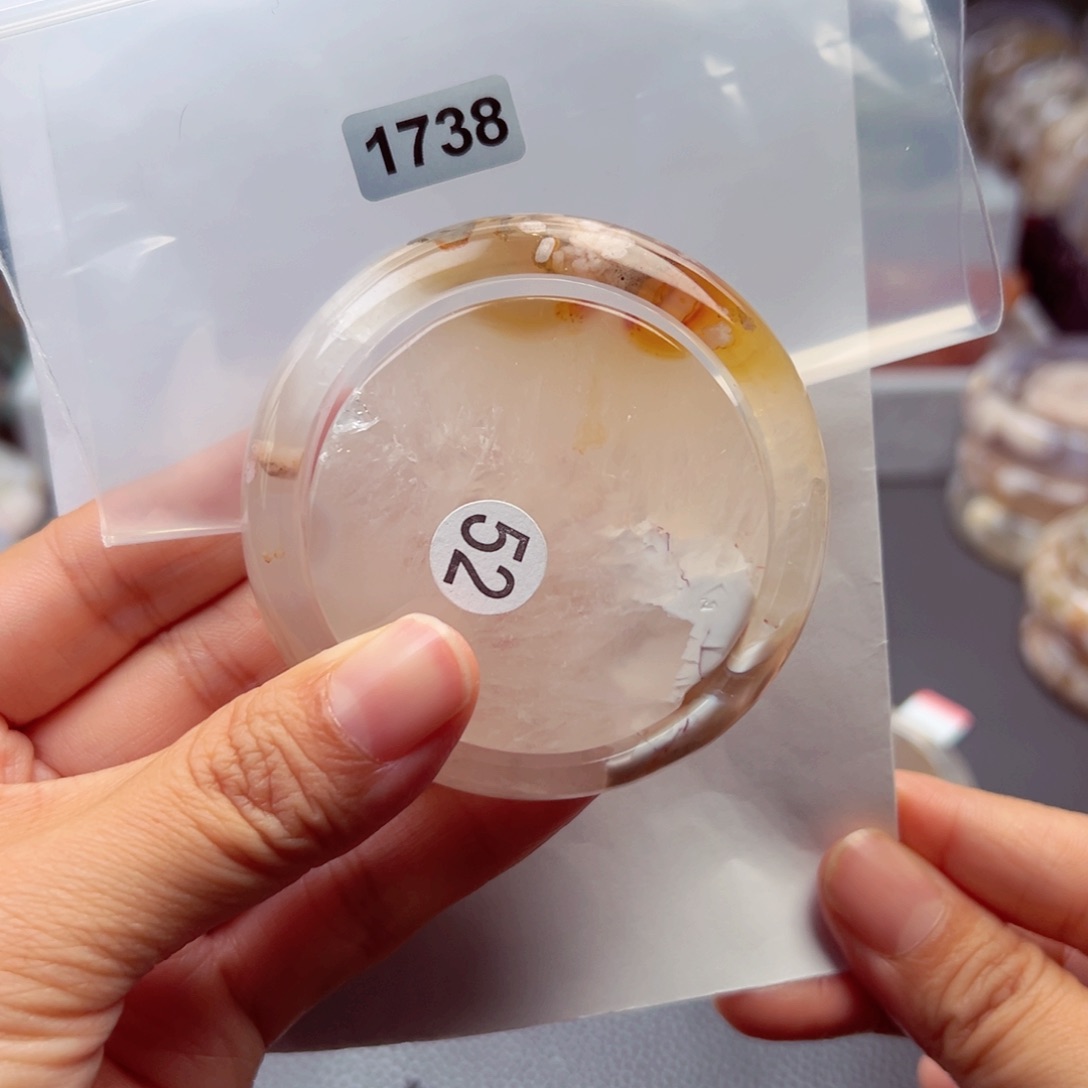 玛瑙/玉髓手镯未镶嵌J***e