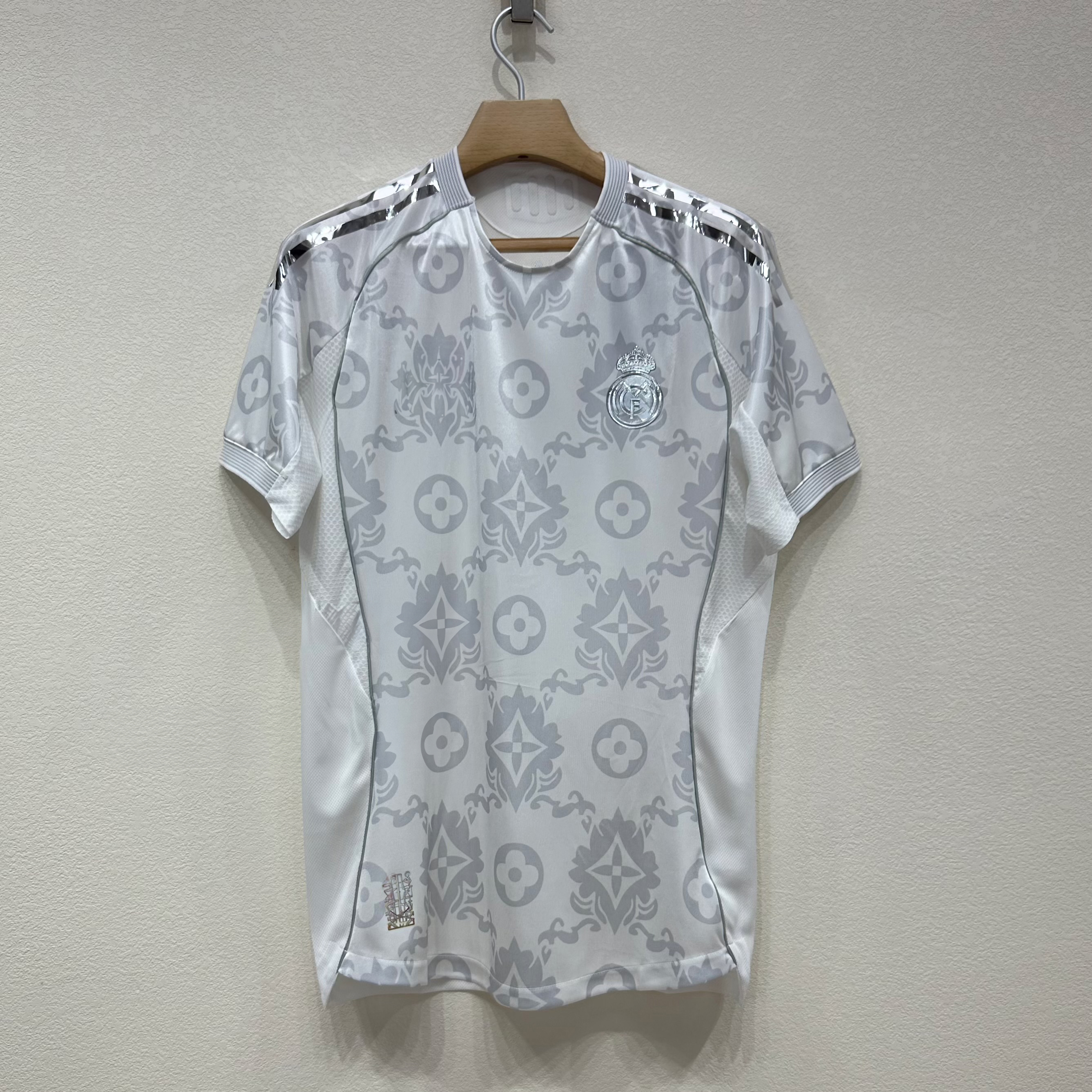 2526 皇马新款银河之光联名款短袖足球服