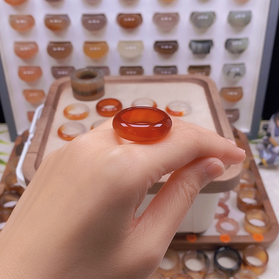 Y****玛瑙/玉髓未镶嵌戒指港20