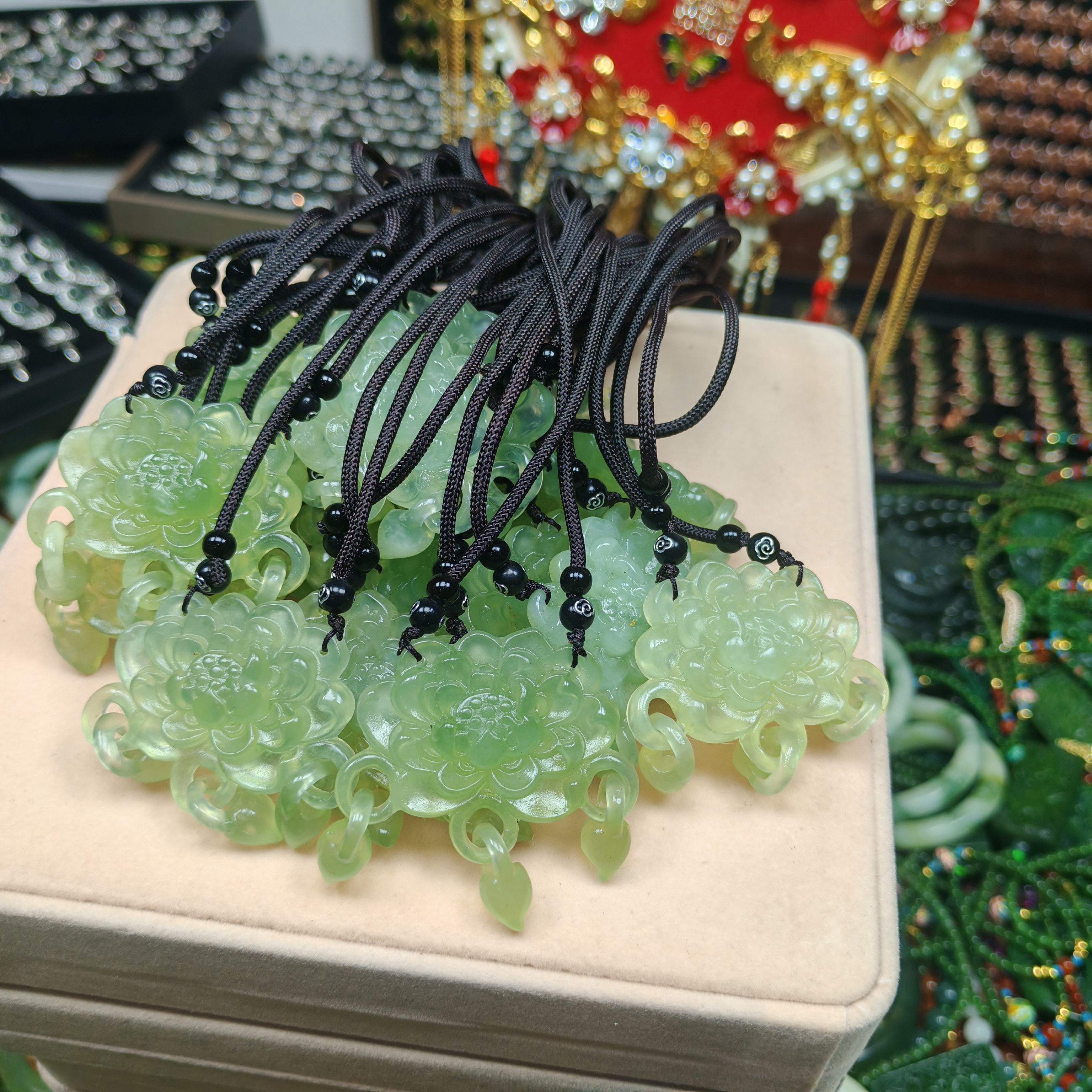 三怀-岫玉上品精美荷花鬼工环挂件（绳子款式）