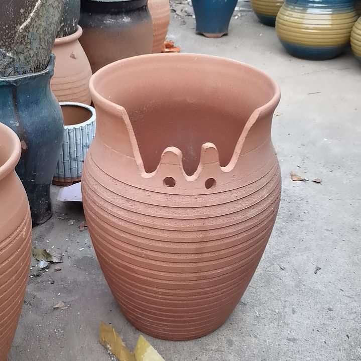 红陶口20高32瑕疵