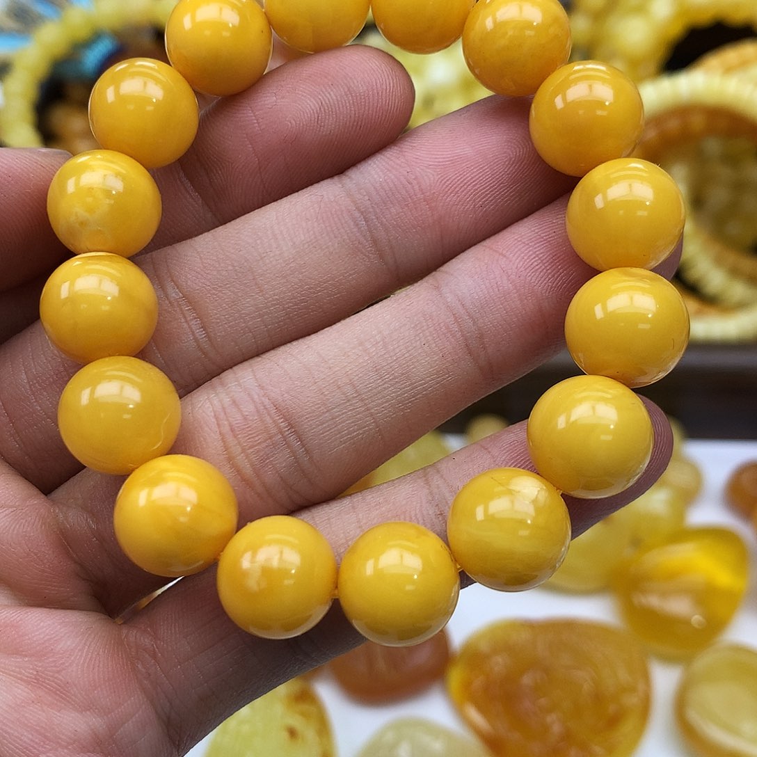 蜜蜡未镶嵌珠宝奇石