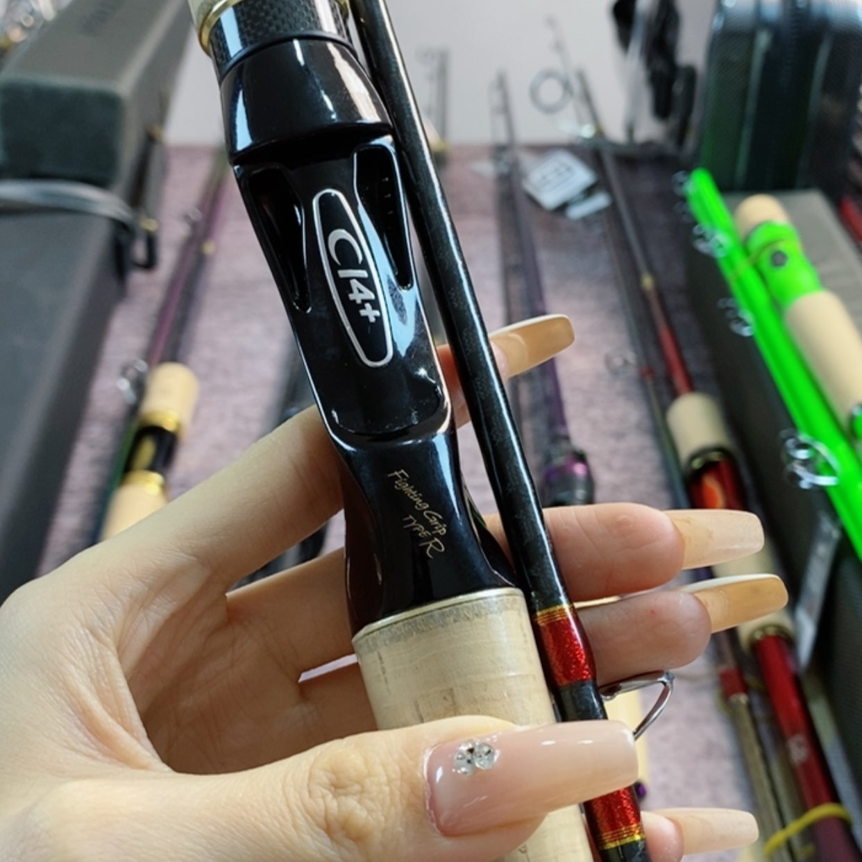 【闪购商品】2.4m碳素别****，两节路亚杆