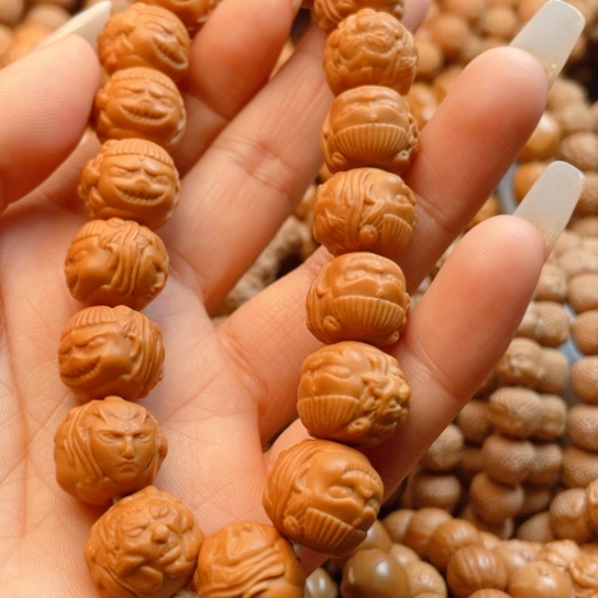 猴头核桃手串后**我哪吒