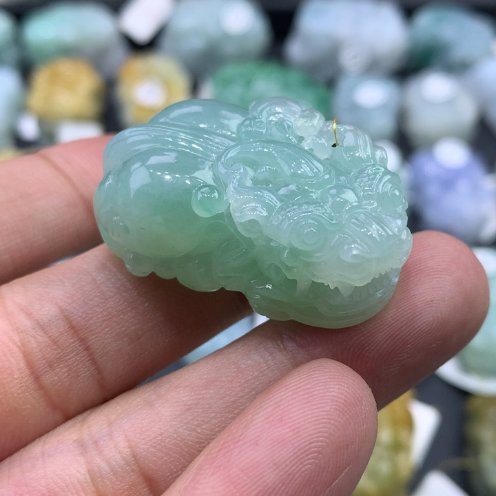 翡翠未镶嵌颈饰天然缅甸翡翠招财貔貅吊坠