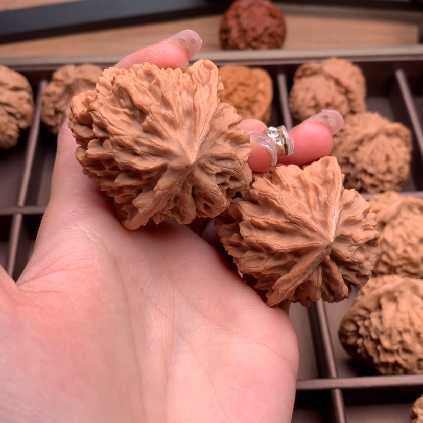 【闪购商品】文玩核桃把件秦岭野生核桃