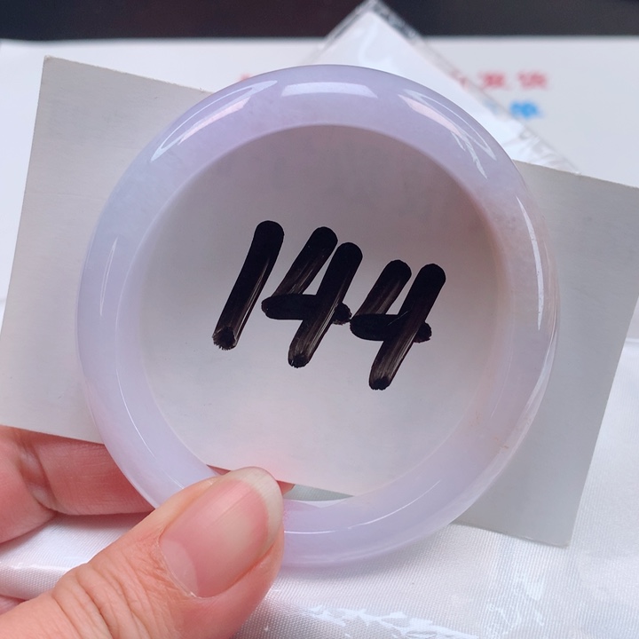 翡翠手镯未镶嵌正