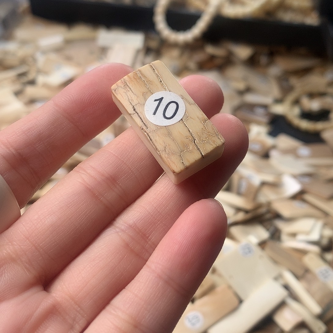 泥塑不打孔联系客服