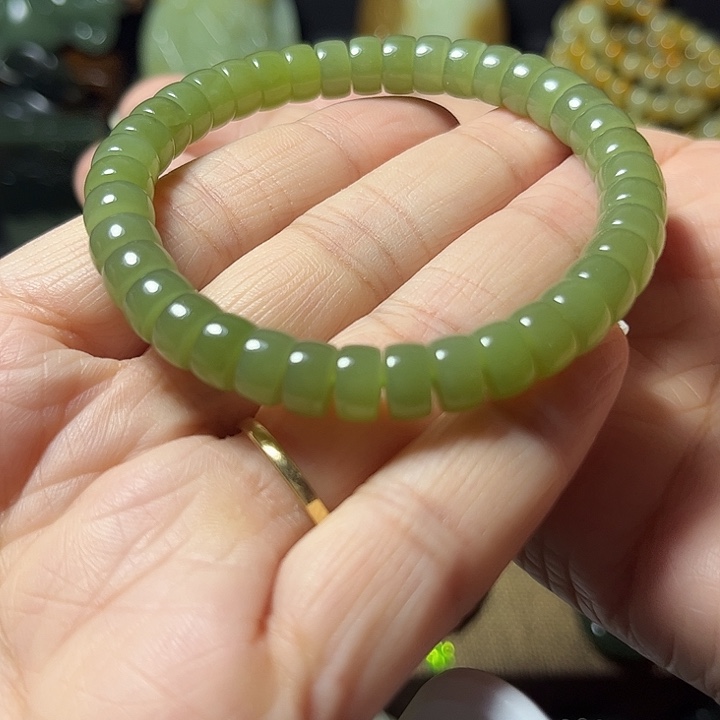 和田玉未镶嵌手链