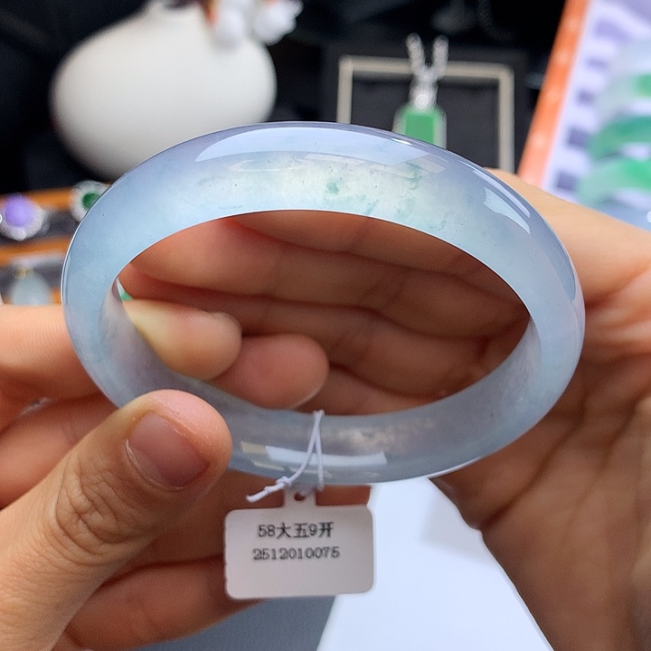 未镶嵌手镯翡翠58冰飘花正圈