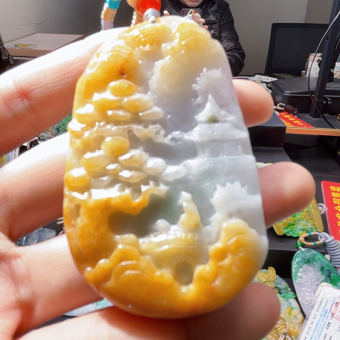 颈饰未镶嵌翡翠一