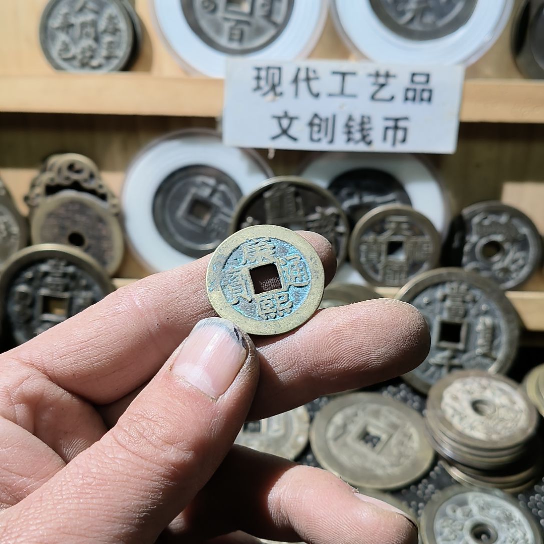 人****渡翻砂铸造现代工艺品