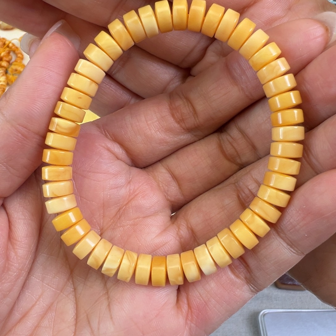 琥珀裸石未镶嵌蜜蜡