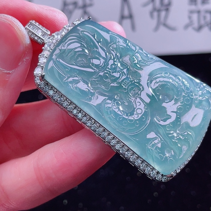 翡翠颈饰未镶嵌999999999