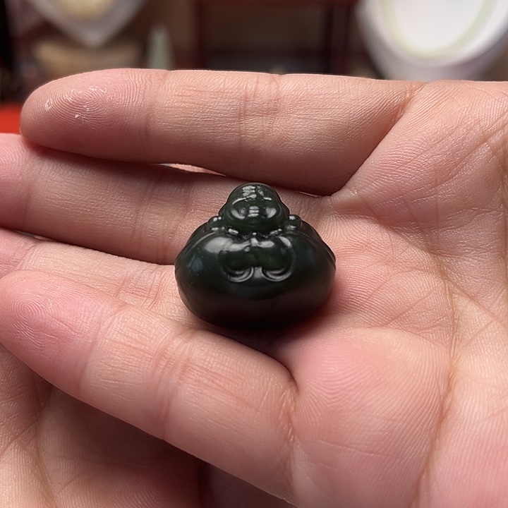 颈饰未镶嵌和田玉抱抱佛