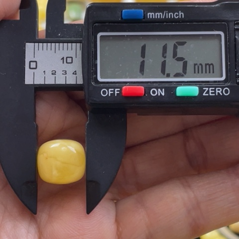 【闪购商品】裸石蜜蜡未镶嵌40杂
