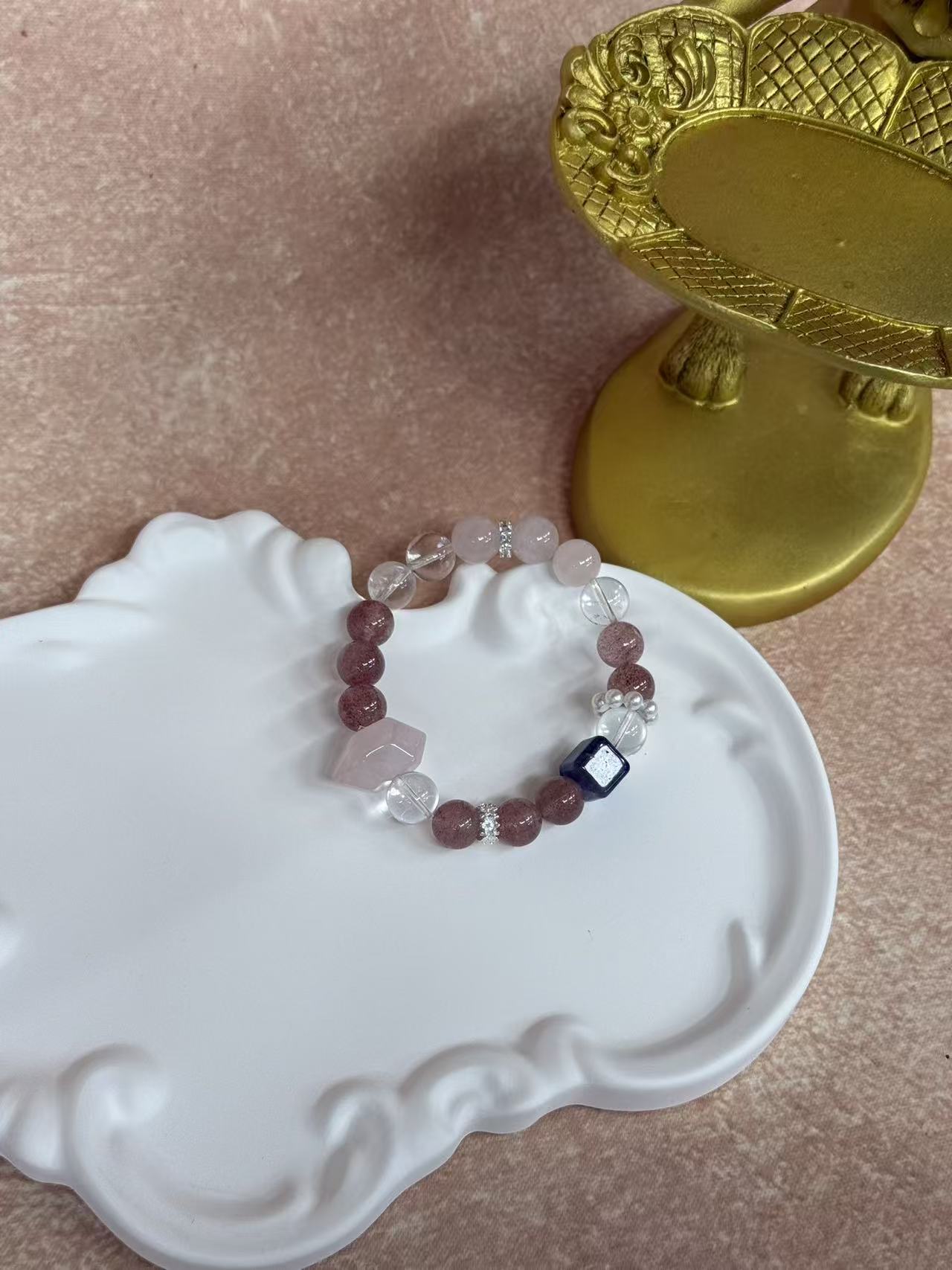 9213 温柔可爱天然粉水晶女款手串