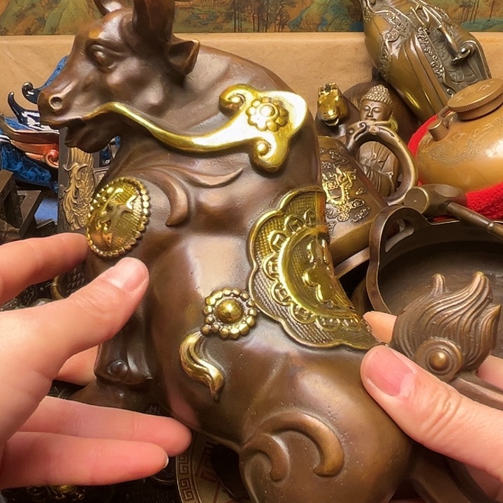 精美铜器批发档口