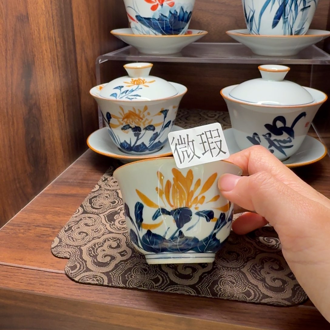 釉下手绘茶具微瑕