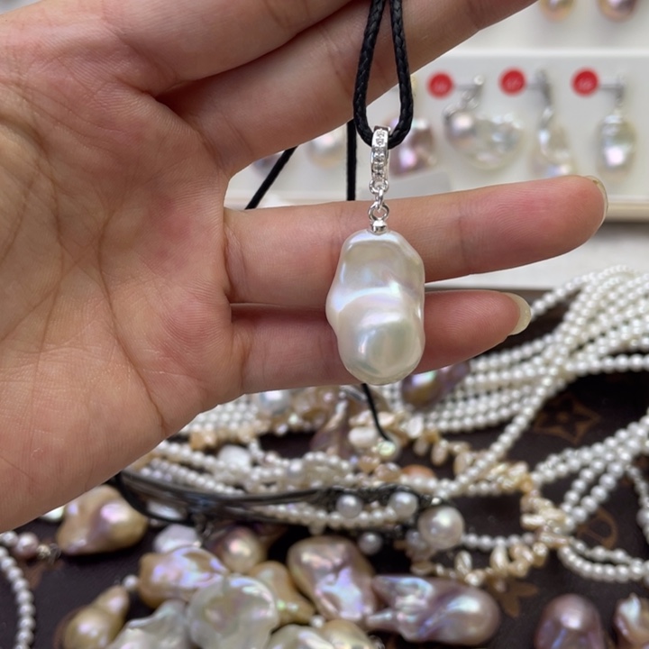 淡水珍珠银S925镶嵌颈饰