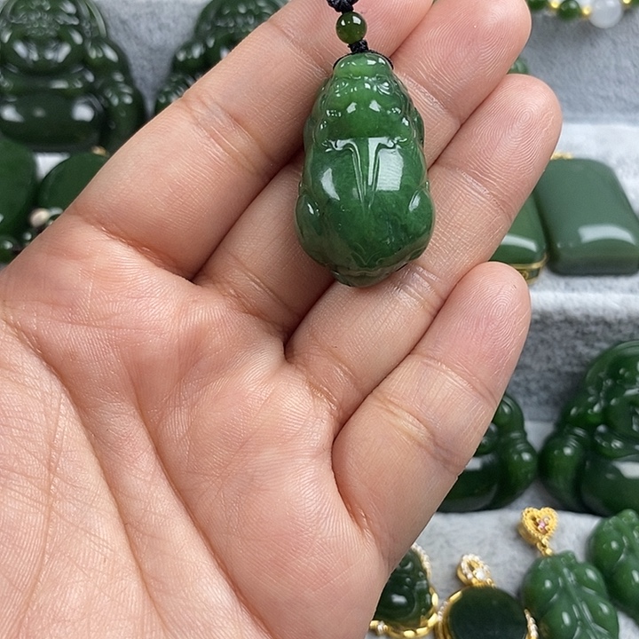 和田玉（碧玉）未镶嵌颈饰