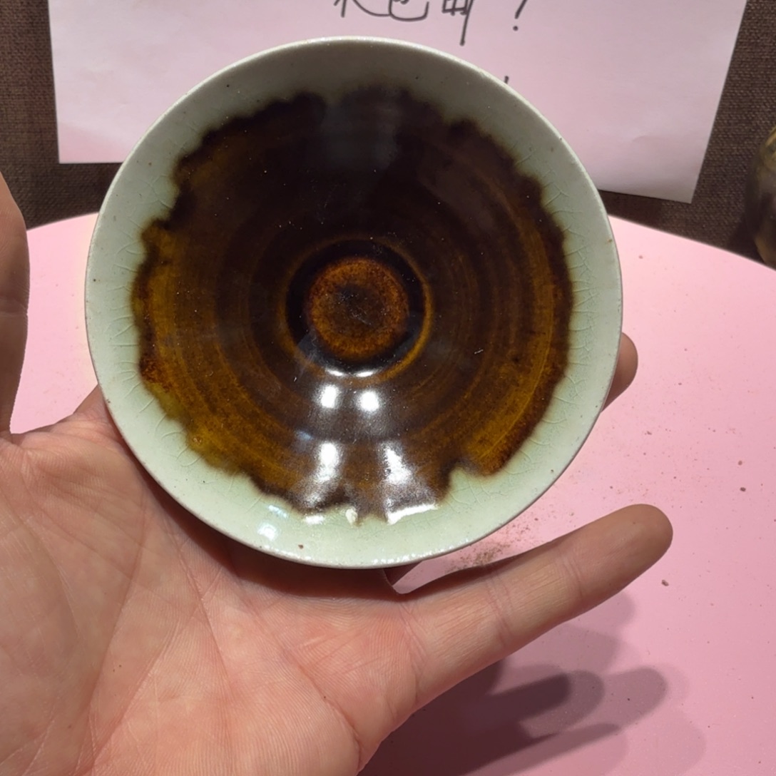 陶其他漂亮的小瓷瓶子