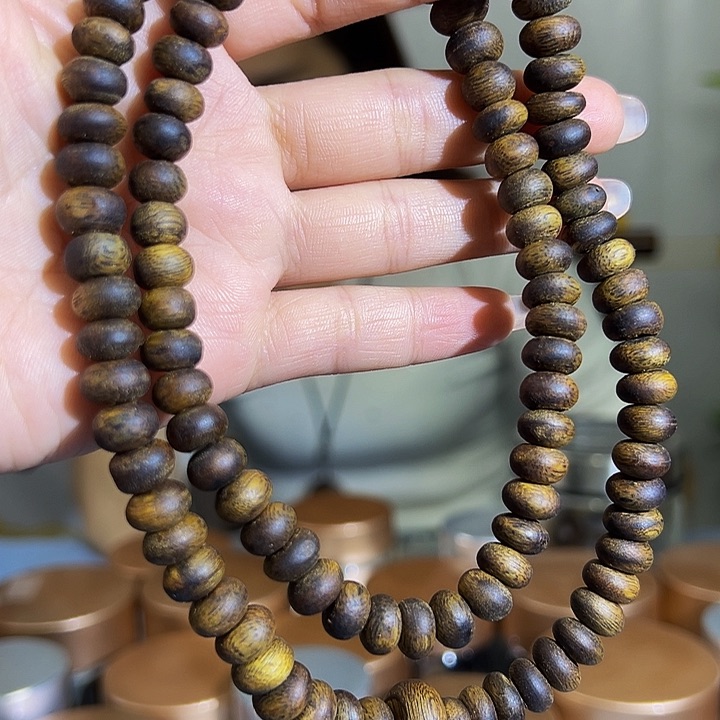 沉香沉香碎屑九九沉树丁虫漏多圈绿棋2709