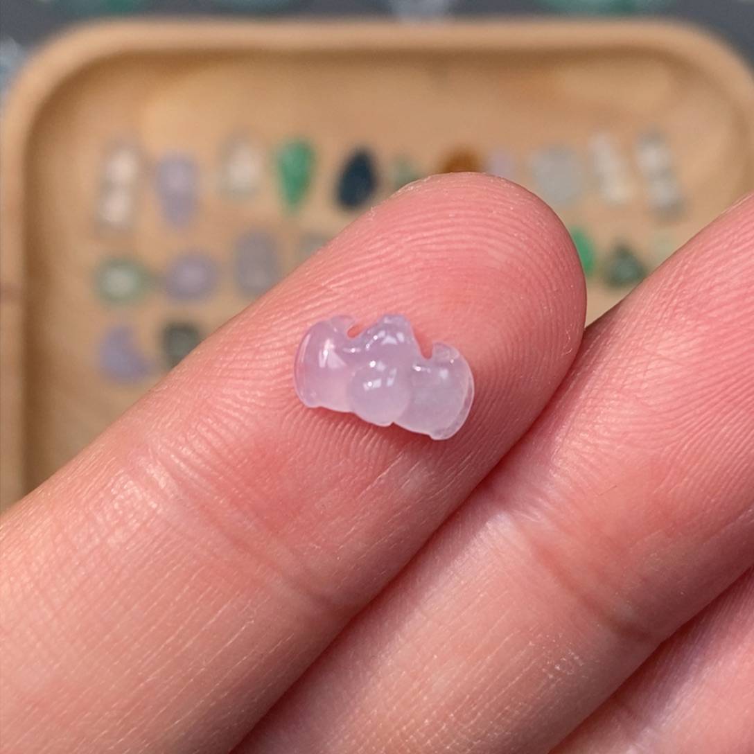 翡翠颈饰未镶嵌蝙蝠