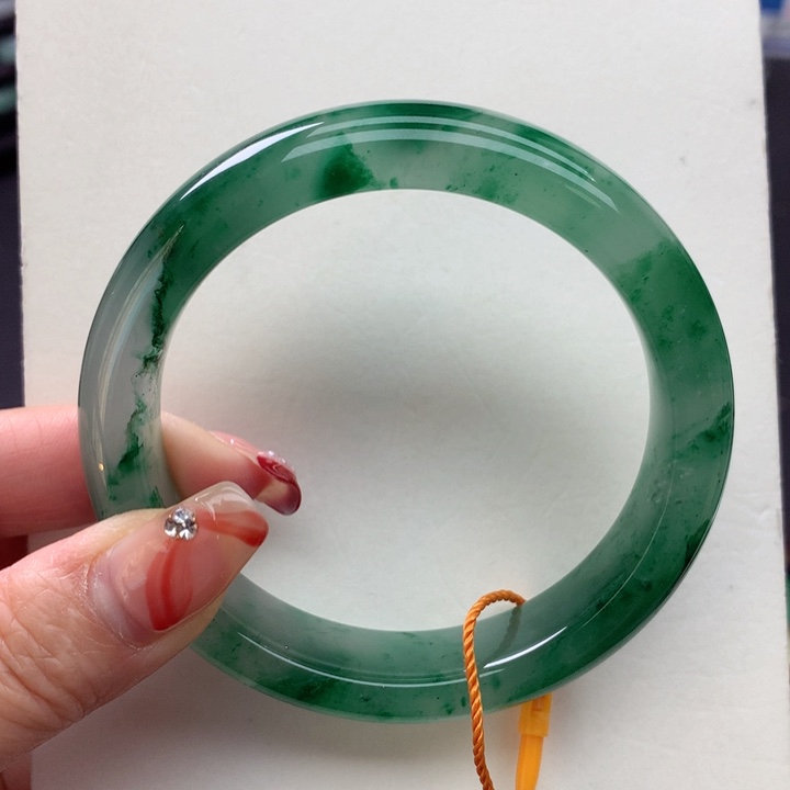 石英质玉手镯未镶嵌姚*