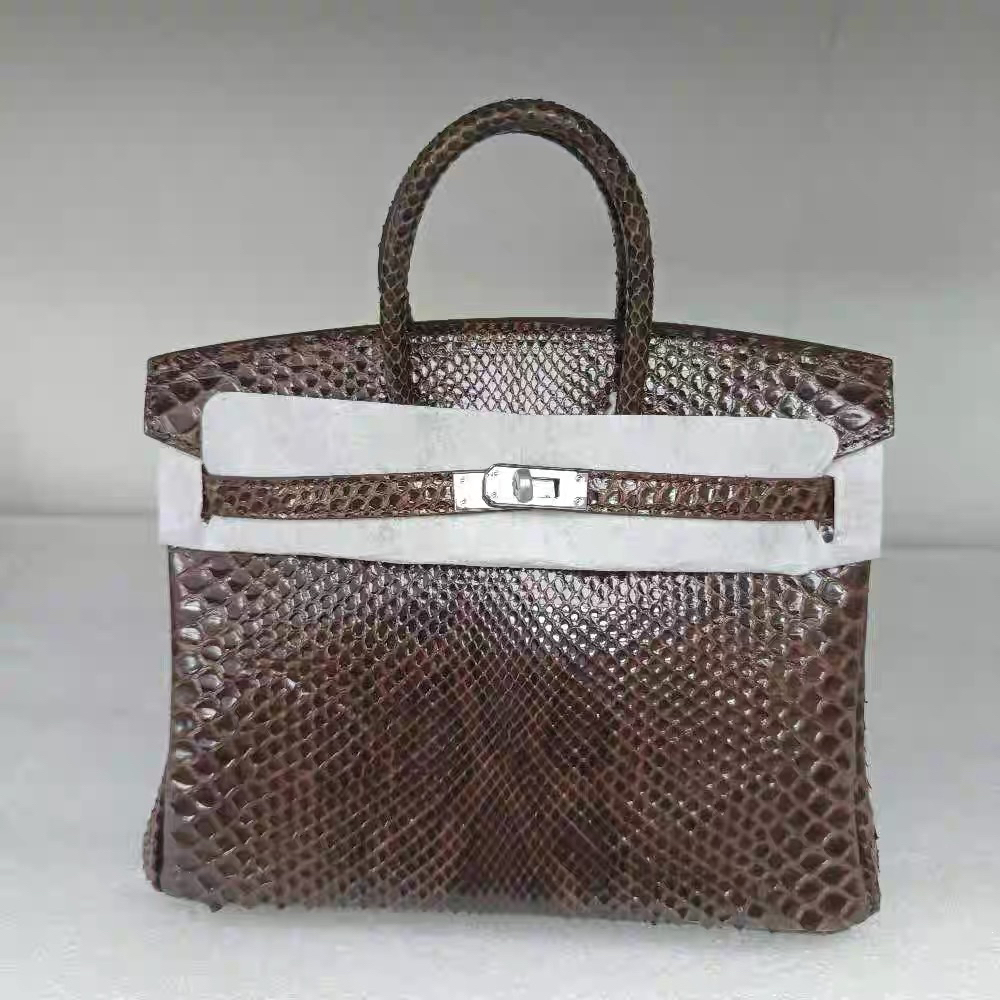 稀有皮时尚单肩斜挎包包挎包女款新款正品复古高奢轻奢