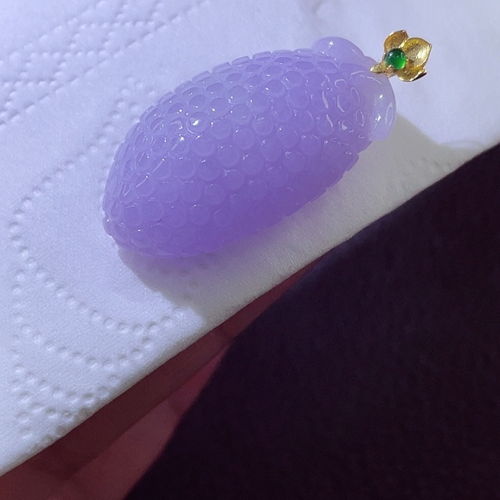 翡翠18K金镶嵌颈饰翡翠