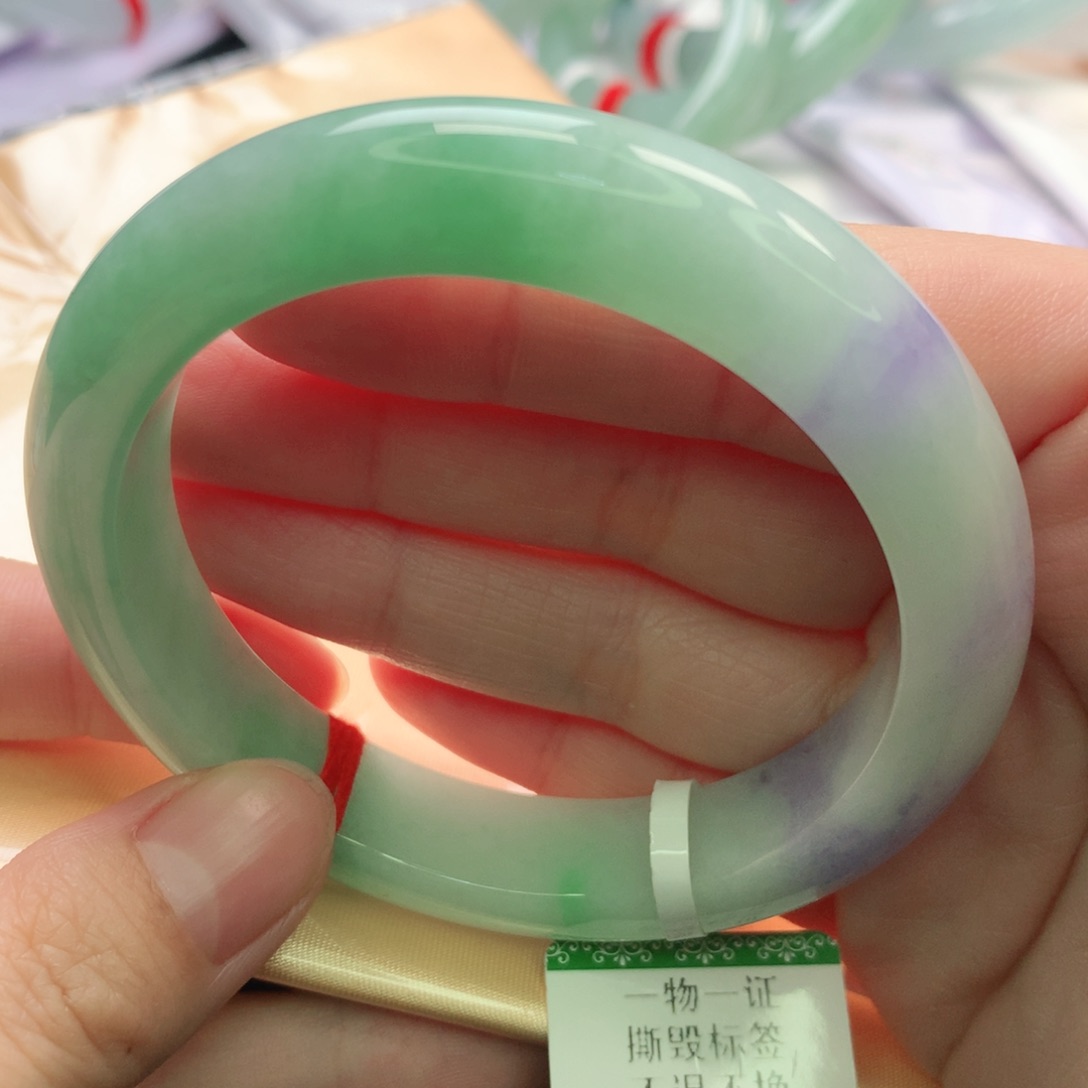 翡翠未镶嵌手镯5657圈