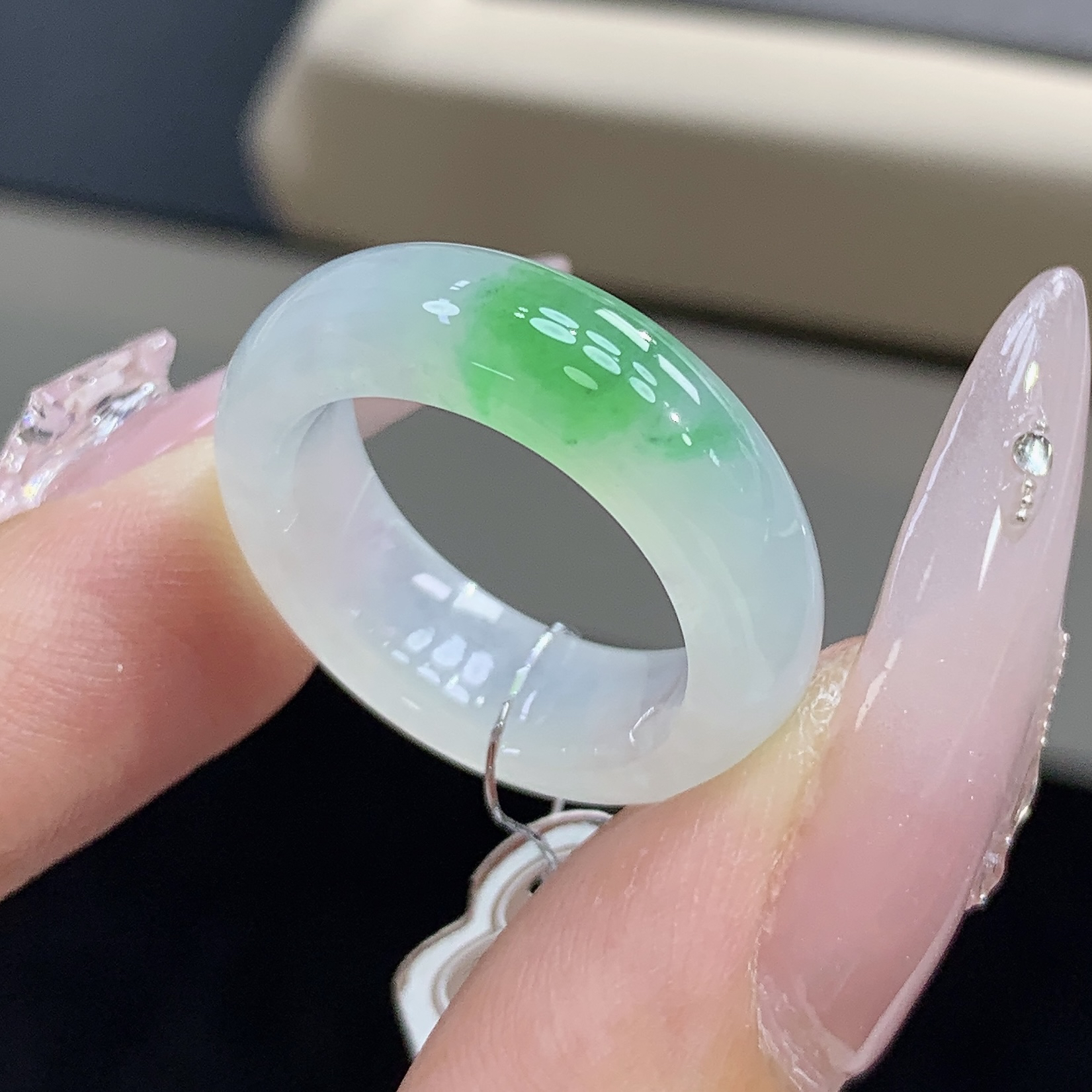 12圈 缅甸天然翡翠 阳春白雪飘阳绿翡翠戒圈尺寸16.5-6.5-3.8mm