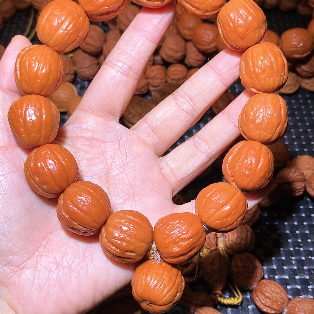 娜***娜文玩核桃吊坠光头手持