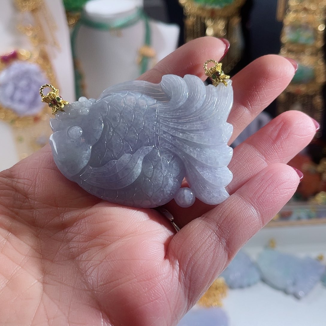 翡翠颈饰未镶嵌翡翠春彩大色