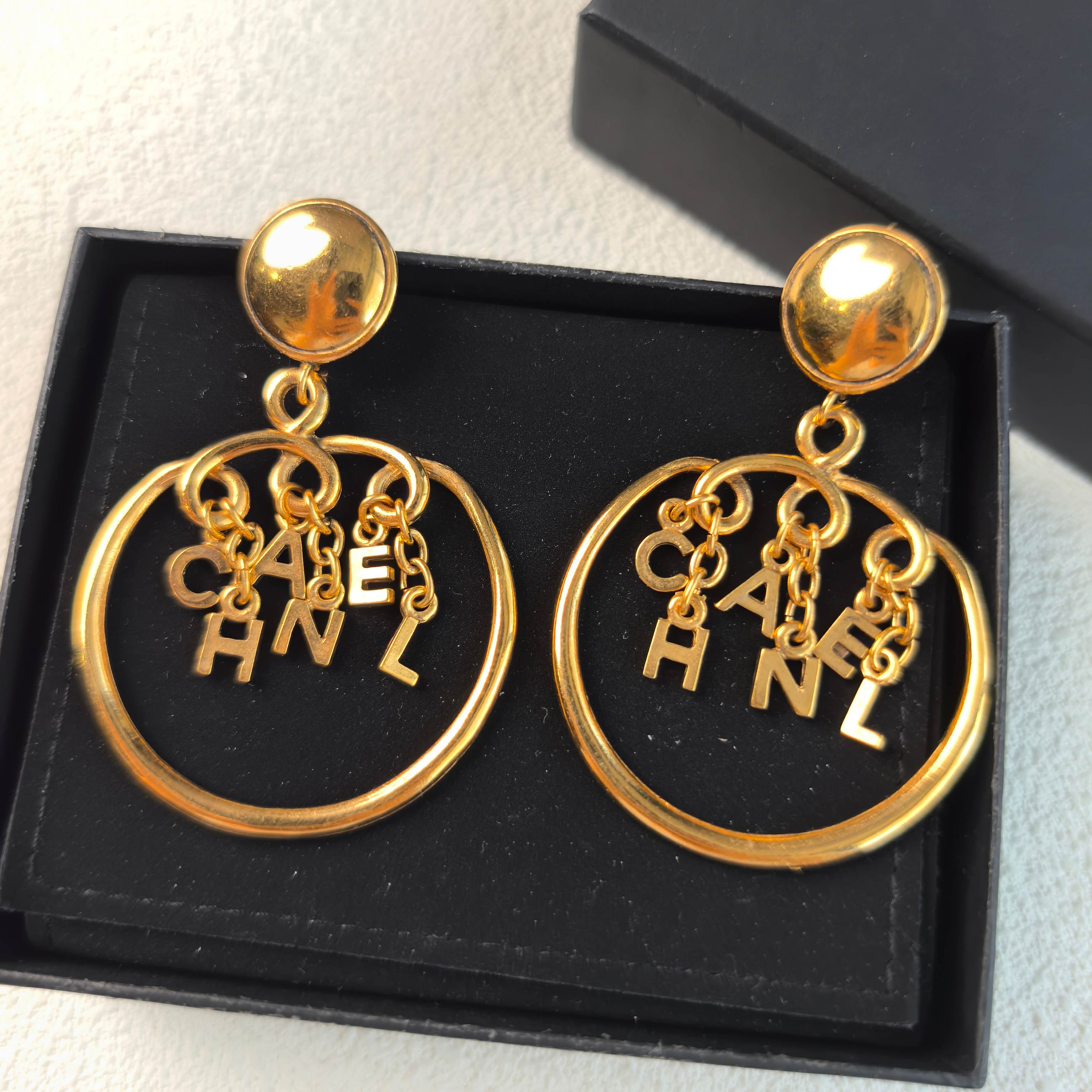 95新 Chanel/香奈儿 泡泡中古Chanel圆环字母流苏吊坠耳夹
