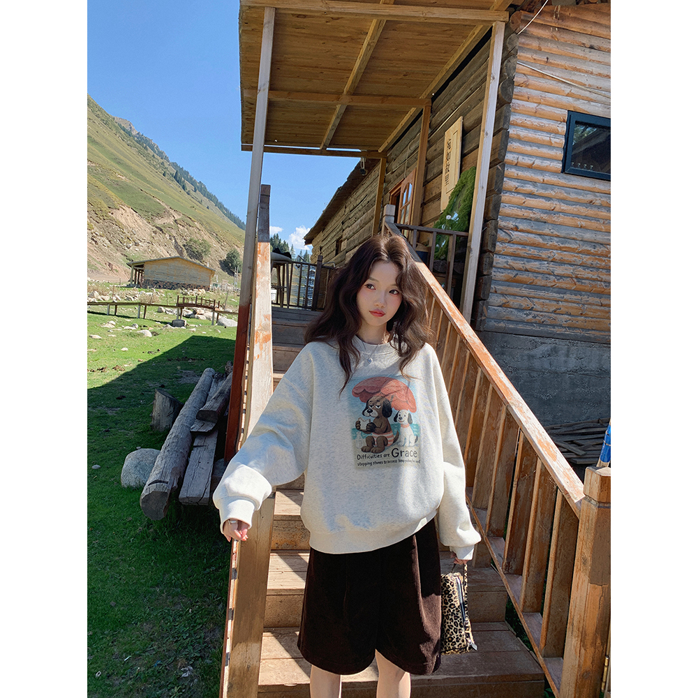 张贝贝 chic美式画报 暮冬绒 微做旧小狗画报印花卫衣