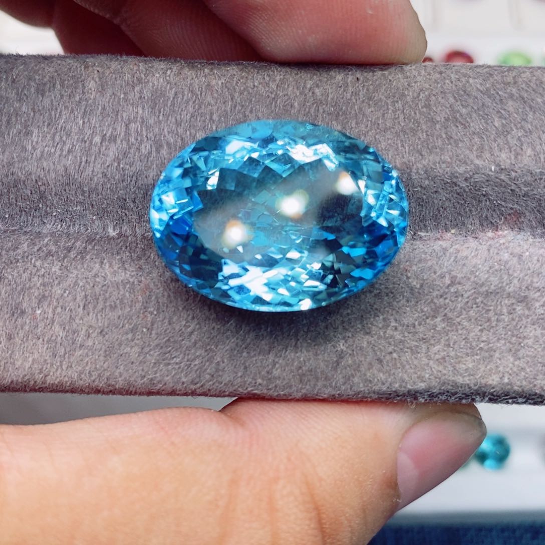 托帕石裸石未镶嵌托帕石33.5克拉