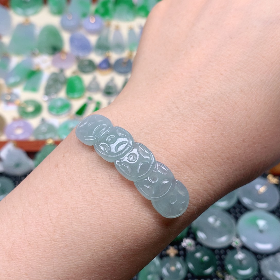 【闪购商品】翡翠未镶嵌吊坠(不含链)